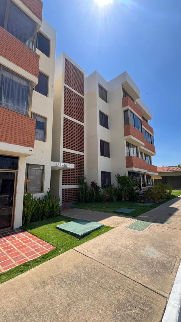 Apartamento nivel PH Residencias Pelicano